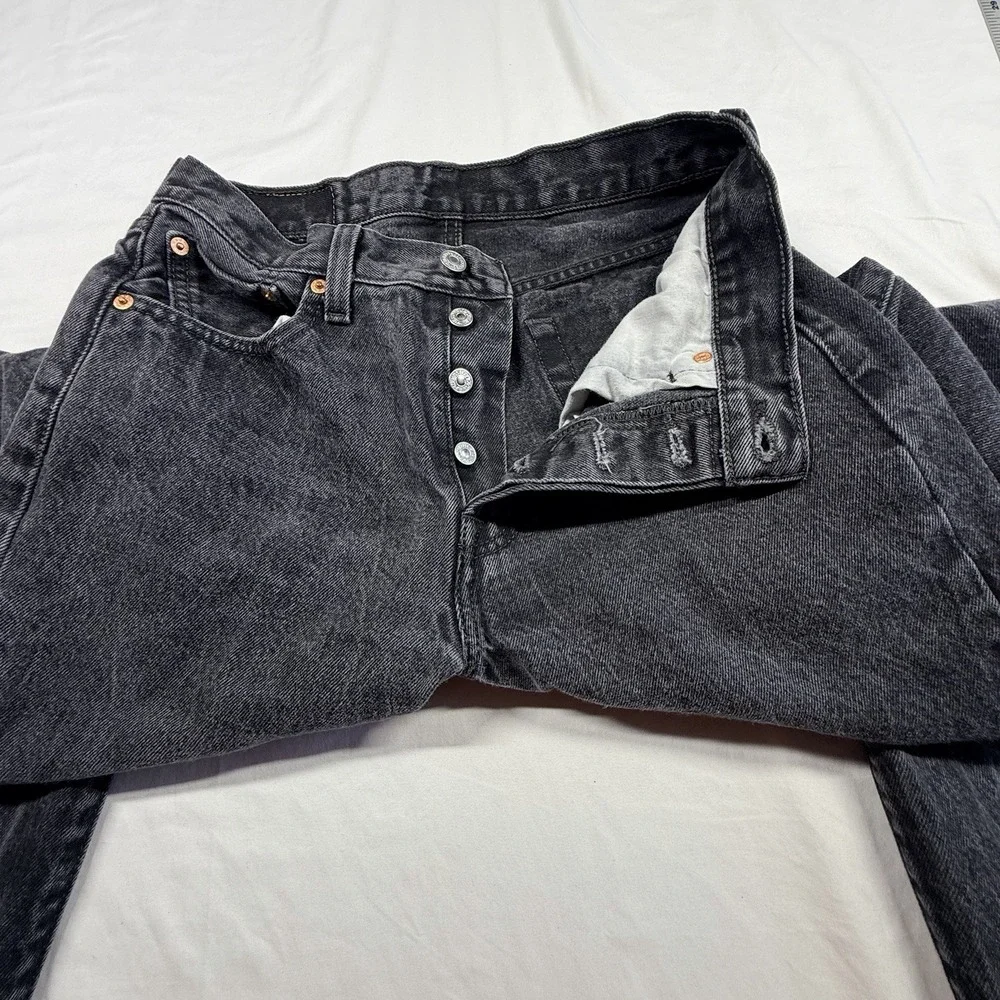 Levi's 501 Men's Straight Leg Button Fly Faded Black Acid Wash 30x34(29/32)